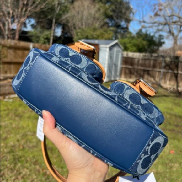 Coach Ashton Bag In Signature Denim - Picture 6 of 7